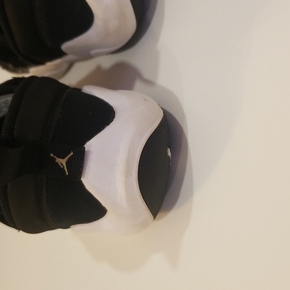 Kids Jordan Sneakers - Picture 8 of 11